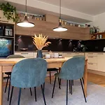 Apartamento Modern And Peaceful Seafront - Wifi, Free Parking
