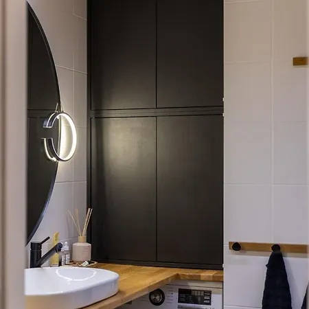 Seaside New With Sunny Balcony *