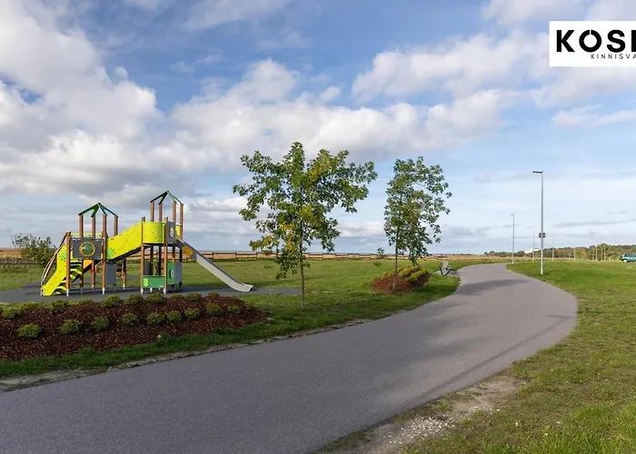 Apartment Modern And Peaceful Seafront Apartment- Wifi, Free Parking