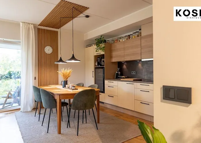 Modern And Peaceful Seafront Apartment- Wifi, Free Parking *